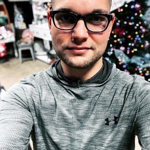 Meet your Posher, Aaron